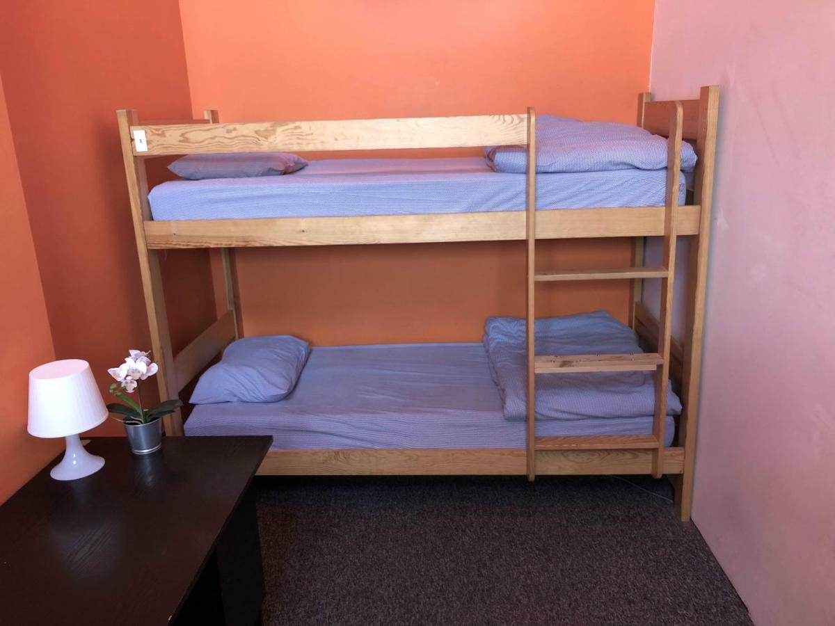 Go Hostel Rewolucji วูดช์ ภายนอก รูปภาพ